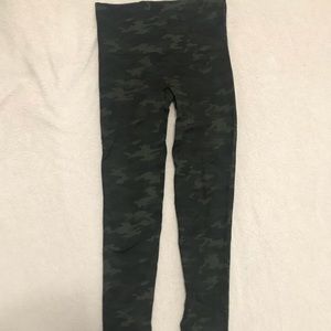 SPANX camo leggings medium